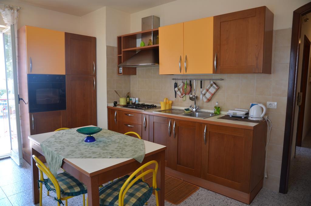 Casa Susanna Фондакело Екстериор снимка