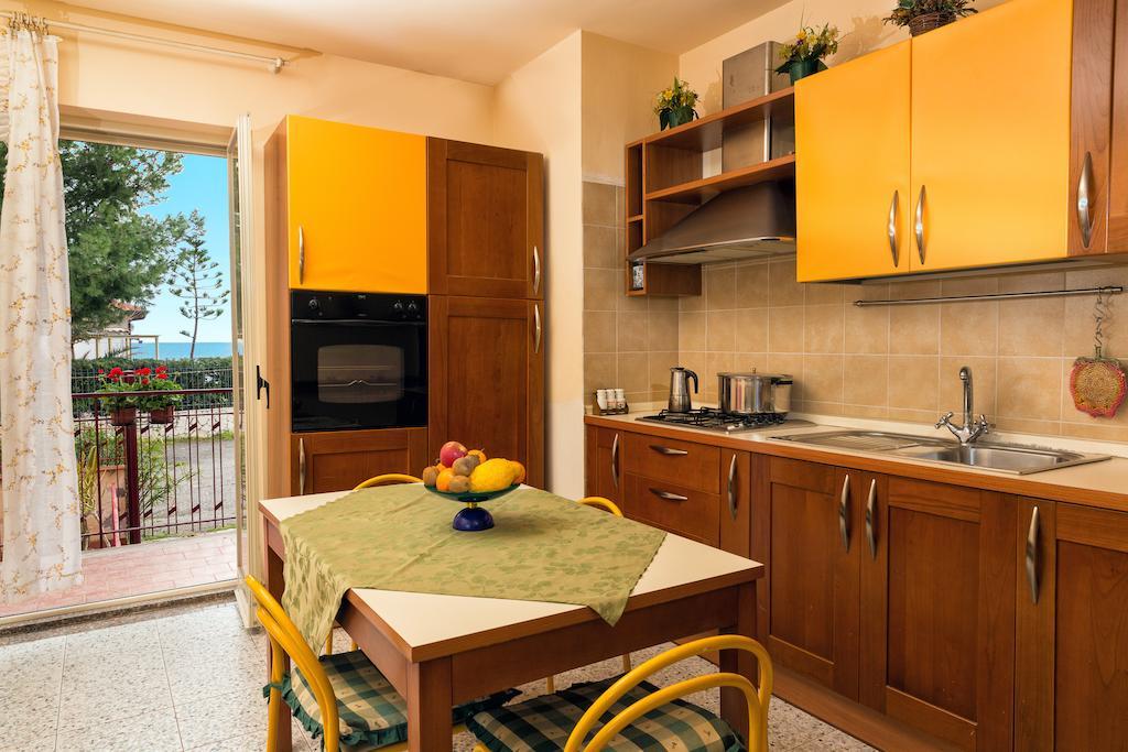 Casa Susanna Фондакело Стая снимка